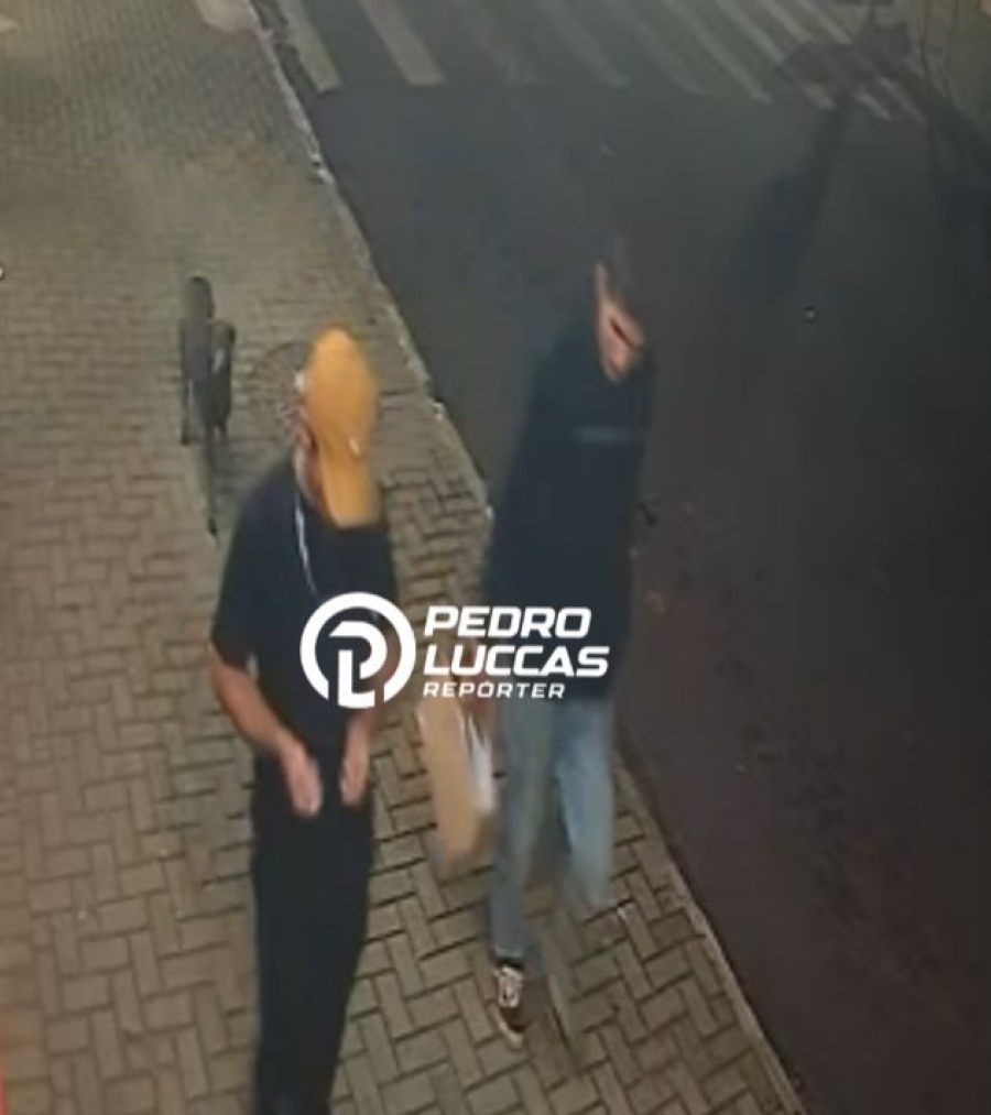 Criminosos furtam bolsa com mais de R$ 1,5 mil de veículo no Centro de Mandaguari